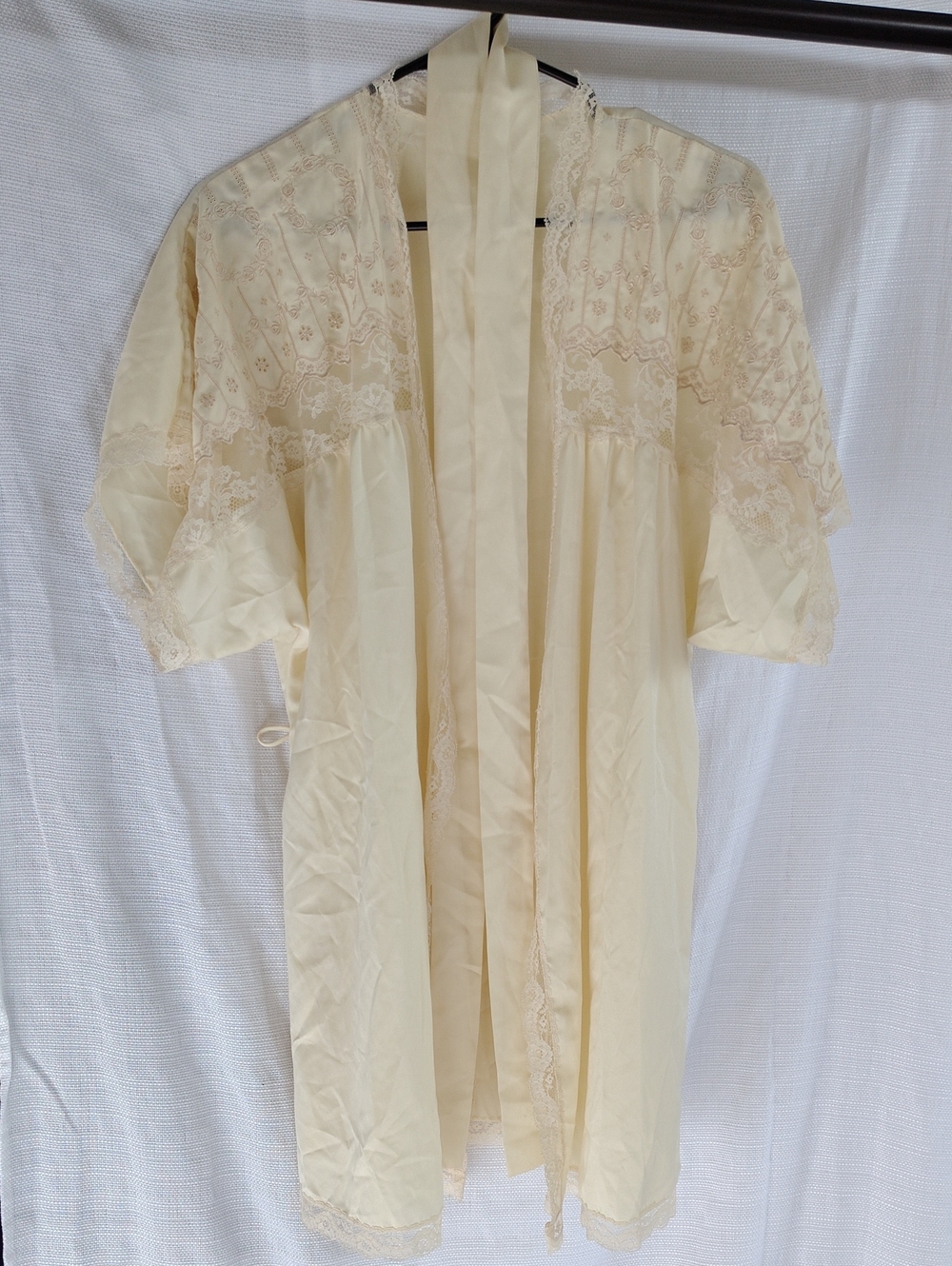 Vintage Lace Trim Pale Yellow Robe Miss Dior Size Medium